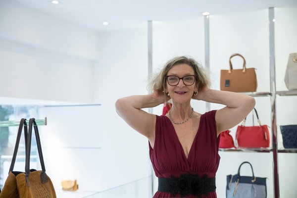 Explorez les Avantages de la Méditation en Mouvement pour Énergiser les Femmes Actives